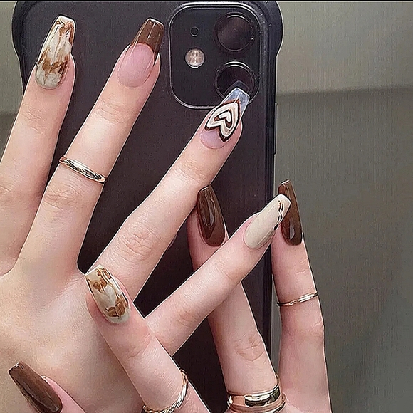 24 Pcs Latte Style Fake Nails - Picture 5 of 5